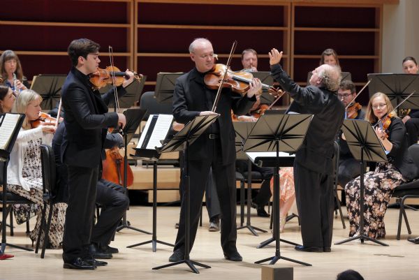 Benjamin Bellman (l) with Paul Neubauer and Jeffrey Kahane in Weill Hall June 26